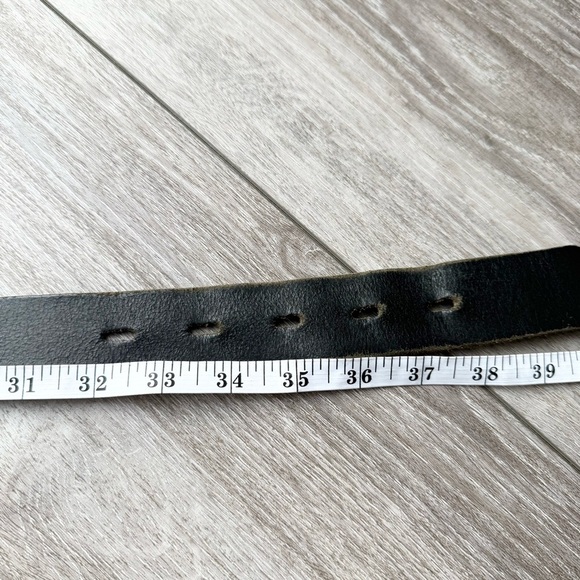 Vintage Black Premium Leather Belt Made in Canada - Picture 13 of 14